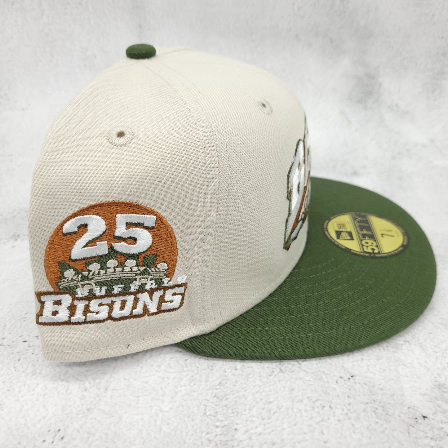 Exclusive Fitted Buffalo Bisons 'Ultra Clean'