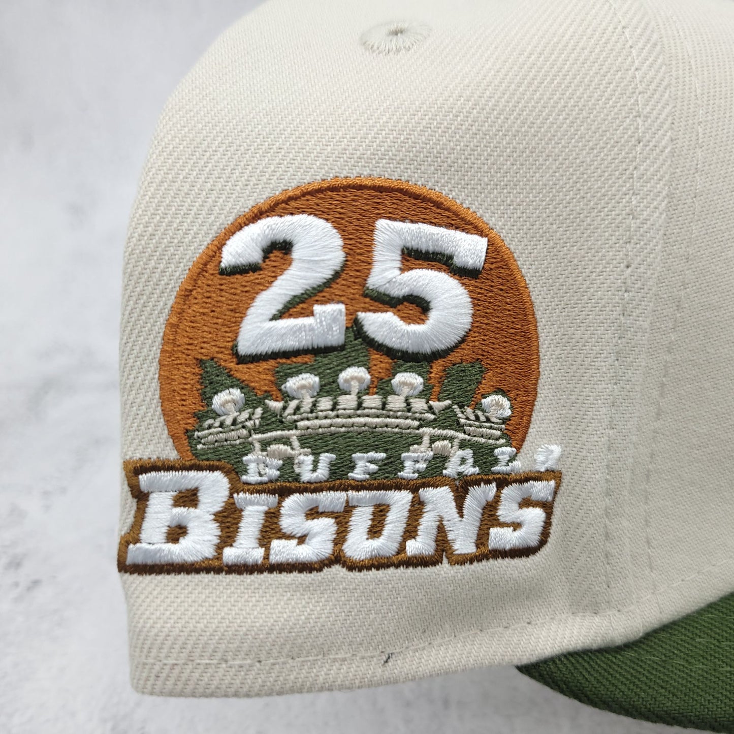 Exclusive Fitted Buffalo Bisons 'Ultra Clean'